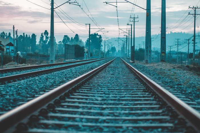 SystemX, SNCF, Alstom et Systra lancent le projet DOS (Détection d'Obstacles et lecture de la Signalisation latérale) pour concevoir et valider un système en sécurité d'automatisation des fonctions d'observation du conducteur de train